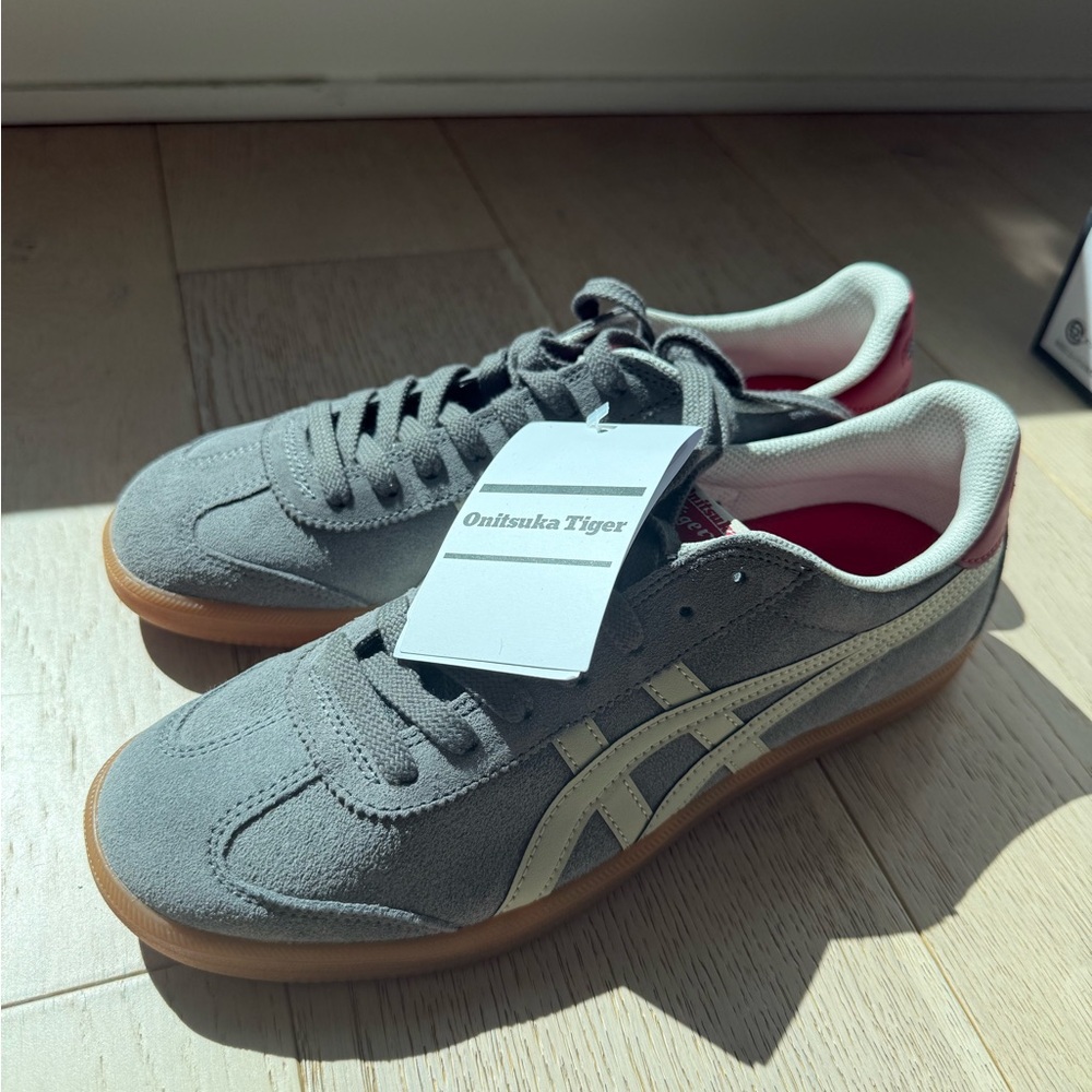 Onitsuka Tiger by Asics unisex Gray Sneakers- size 26